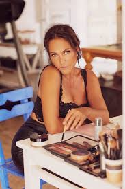 Hulya Avsar - Free pics, galleries & more at Babepedia