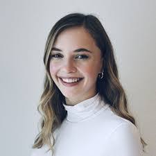 Eva Baum's Instagram, Twitter & Facebook