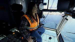Wages typically start from $32,250 and go up to $99,651. Women Make Great Crane Operators The West Coast S Only Female Crane Instructor And A Longshoreman Abc News