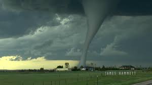 People in the town of harbin in northern china film a tornado as it tears through a nearby area. Perfect Tornado Caught On Video And It S Incredible