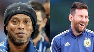 Messi faz piada em publicação de Ronaldinho; veja | CNN Brasil