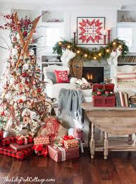 These practical decor ideas are all you need to celebrate christmas in style this year. 40 Cozy And Cheerful Homes Decorated For A Snowy Christmas