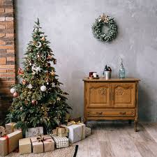 Wie man sich behelfen kann, und auf welche weise das aufstellen am einfachsten geht, lesen sie in unserem beitrag. Wie Und Wann Weihnachtsbaum Aufstellen So Geht S Richtig