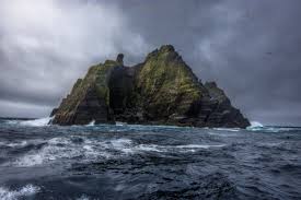 Perfect Light On Stormy Seas By Little Skellig Island Ireland 6000x4000 Oc Stormy Sea Perfect Lights Stormy