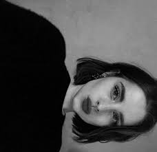 Black And White Hairstyles 2020 Creative Black And White Photography Ideas In 2020 Short Hair Styles Thick Hair Styles Hair Styles