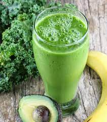 Les 10 Meilleures Recettes De Smoothie Aux Legumes Recette Smoothie Vert Smoothie Legume Smoothies De Legumes