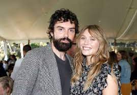 Are elizabeth olsen and robbie arnett married? Robbie Arnett Bio Family Career Wife Net Worth Measurements