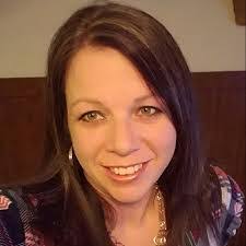 Elisha Farr's Instagram, Twitter & Facebook