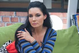 Ám gregor bernadett nem csak e tekintetben változott meg: Lassu Ongyilkossagot Kovetett El Gregor Bernadett Ezert Veszitette El Fiatalon Edesanyjat Hazai Sztar Femina