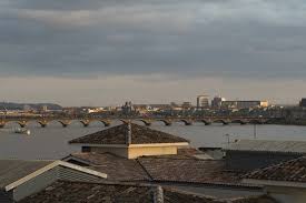 The municipality of bordeaux proper has a pop. Bordeaux Quick Travel Guide 4000 Listed Buildings And Fantastic Chateau S