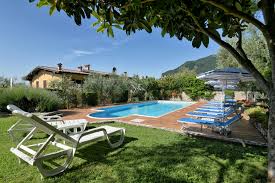 Wir sind ihr partner für home staging, immobilien scouting und verkauf, redesign, gartendesign und hausverwaltung. Haus Bonassi Gardasee Ferienwohnung 017185 Cni 00053 In Tignale Oldesio Lombardei