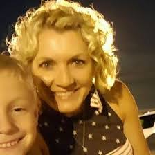 Cindy Crow's Instagram, Twitter & Facebook