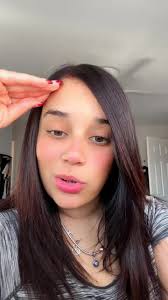 Lorena Henriquez (@lorenahenriquez)