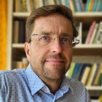 300+ "Slepicka" profiles