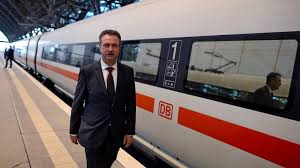 Wann es soweit ist, dazu will sich die gdl nicht. Lokfuhrer Streik Die Strategie Der Gdl Gegen Die Bahn