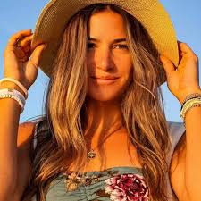 Stephanie Pellitteri (@stephpellitteri) • Threads, Say more