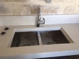 Le plan de travail, en général, vous l'utilisez d'abord dans votre cuisine mais vous pouvez également le disposer sur un comptoir de bar ou dans une. Plans De Travail En Beton Cire Rouviere Collection