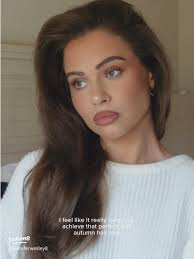 Achieve Soft, Healthy Autumn Hair with Dove Intensive Repair Mask