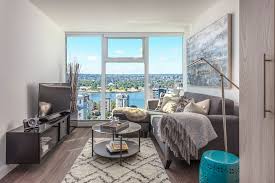 Add your comment in english. English Bay Residences