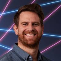 Alex Bracey's Instagram, Twitter & Facebook