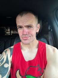 Im 22 years old* I'm looking for some friends in the juggalo family🤡