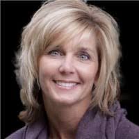 Heather Socha's Instagram, Twitter & Facebook