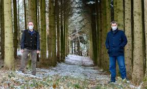 Juni spricht unter anderem bundeskanzlerin angela merkel. Markus Soder On Twitter Waldspaziergang Und Bratwurstessen Freundschaftliches Neujahrstreffen Der Bayern Koalition Daheim Am Hof Und Im Wald Von Hubertaiwanger Https T Co Ebbskc9sp1