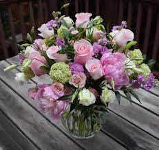 Big bouquet of flowers for mother's day. Large Flower Arrangement For Mother S Day With Peonies Roses Viburnum Lisian Large Flower Arrangements Flower Vase Arrangements Flower Arrangement Designs