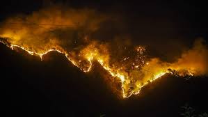 Wildfire north of Los Angeles spreads ...