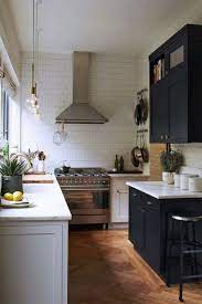 53 Stunning The Wood Interior In This Split Level House In South Jakarta Is Fantastic Kitchen Remodel Small Simple Kitchen Remodel Cheap Kitchen Remodel
