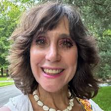 While not new to the BT faculty and community, Ms. Lisa Greenberg will be  returning to the 2024-2025 school year in a different, important, and  exciting position... Lower School counselor! 👏 For