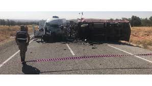 Yaralandigi kaza ani güvenlik kamerasina yansidi. Son Dakika Gaziantep Te Trafik Kazasi 8 Olu 18 Yarali Ntv