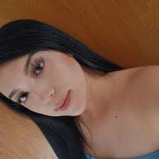 Karla Bennett's Instagram, Twitter & Facebook