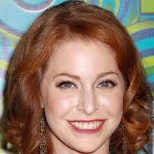 Is she married or dating a new boyfriend? Esme Bianco Bio Affair Single Net Worth Age Nationality Height Singer Songwriter Actress Dj