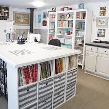 Obviously not everyone has the luxury of a spare bedroom that they can convert into a space just for them but if you're clever, there are plenty of ways you can find that. Craft Room Set Up And Organization Sewing Room Design Diy Craft Room Dream Craft Room
