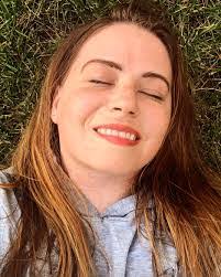 Elise Buchanan's Instagram, Twitter & Facebook