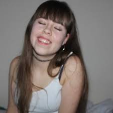 Holly Clayton (@_HollyClayton)