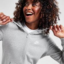 Hot abbigliamento online consegna rapida Clearance MOUD Shop online di  abbigliamento e scarpe sportive e streetwear