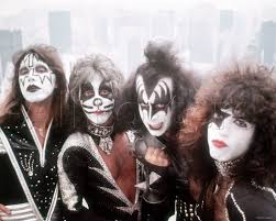 Detectives from a task force investigating internet crimes against children visited the kiss frontman's. Gene Simmons And The Death Of Kiss From Thunder Lizard To Fraud Of Thunder Carwreckdebangs