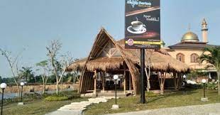 Sahabat traveler's, satu lagi rumah makan khas sunda yang sangat unik di seputar rumah makan yang menawarkan berbagai macam menu kuliner khas makanan dan minuman sunda yang ada di kota bandung dan sekitarnya Saung Berkah Resto Cafe Cibinong