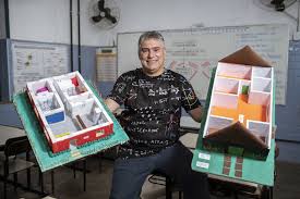 Luiz Felipe Lins, professor de matemática