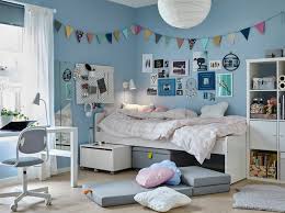 En Plats For Somn Laxor Och Kompishang Kinder Zimmer Kinderbett Ikea Kinderzimmer Schulkind