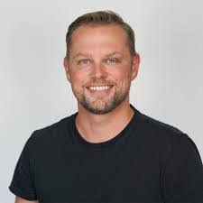 Madison Ewing's Instagram, Twitter & Facebook