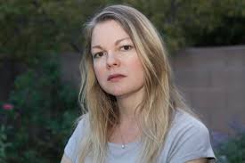 Michelle Ross's Instagram, Twitter & Facebook