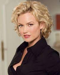 50 Best Hairstyles For Square Faces Rounding The Angles Square Face Hairstyles Short Curly Hairstyles For Women Short Wavy Hair