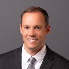 Jonathan Hightower (@hightowerbanks)