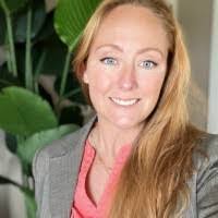 Daisy Mueller's Instagram, Twitter & Facebook