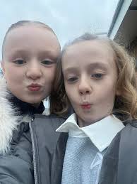 📸 Lots of selfies from yesterday! Our after school crew was all smiles,  silly faces, and full of personality 💛 These moments capture just how much  fun we have every day after school!