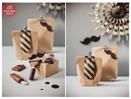 der neue torten trend ich trage bart geschenke verpacken geschenke schon verpacken geschenke verpacken kreativ