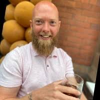 40+ "Damien Davies" profiles